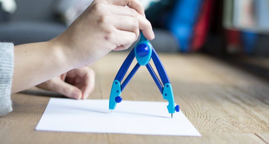 Zirkel in die Hand und los: Wir zeigen Ihnen tolle Übungen für zu Hause. Bei Giesen-Handick und Schroeder Papeterie in Neukirchen-Vluyn und Moers und im Onlineshop.