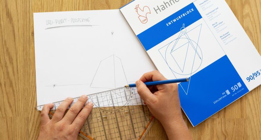 Perspektivisch zeichnen: Wir erklären die Basics für den Kunstunterricht. Mehr bei Papierhaus Hartmann in Greifswald und im Onlineshop.